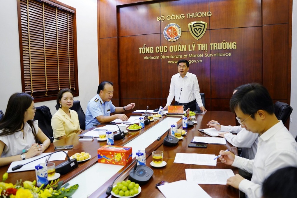 Bộ trưởng Công Thương: Không đứt gãy nguồn cung xăng dầu - 1 Bộ trưởng Công Thương: Không đứt gãy nguồn cung xăng dầu - 1