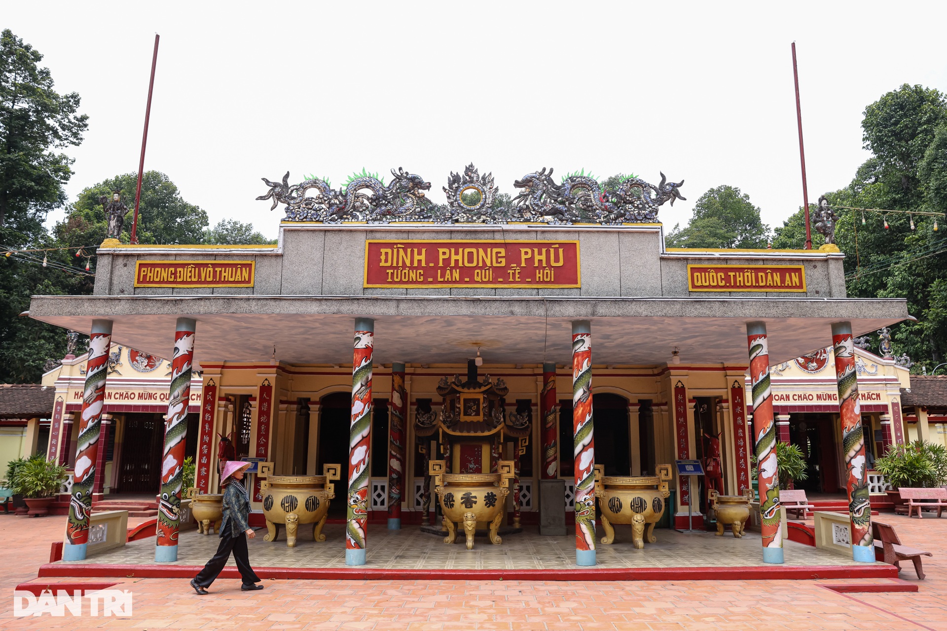 Đường hầm bí mật ẩn giấu bên trong ngôi đình cổ ở TPHCM - 11 Đường hầm bí mật ẩn giấu bên trong ngôi đình cổ ở TPHCM - 11