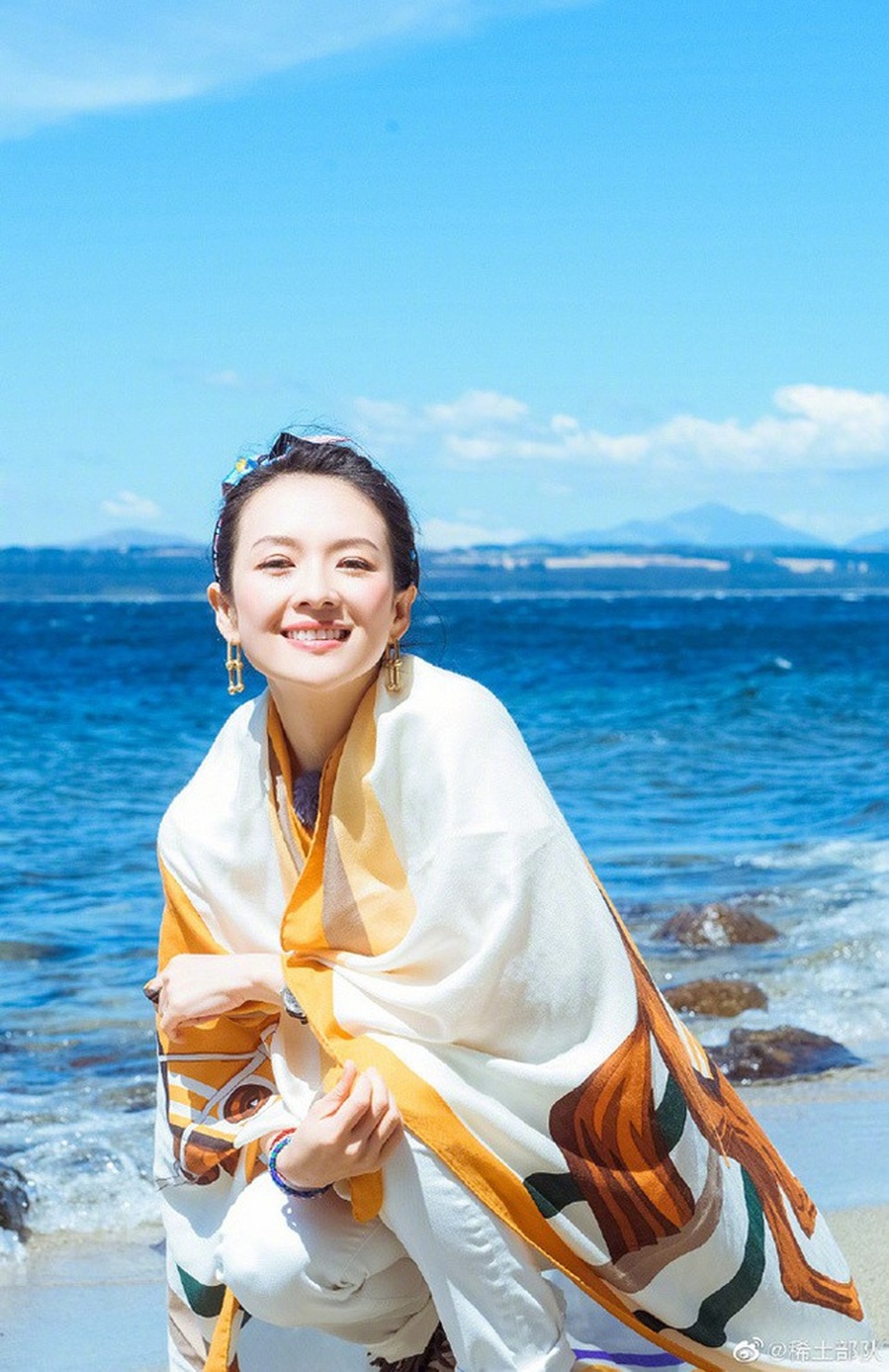 Chương Tử Di hạnh phúc làm mẹ bỉm sữa, chăm chồng, nuôi con - 2 Chương Tử Di hạnh phúc làm mẹ bỉm sữa, chăm chồng, nuôi con - 2