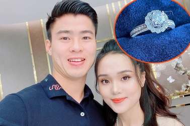 Bạn gái Duy Mạnh khoe nhẫn kim cương, cởi mở về đám cưới trong tương lai