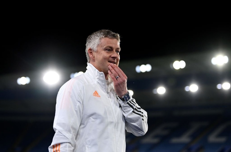 Man Utd chưa đủ lớn, đừng mơ làm người khổng lồ! - 3 Man Utd chưa đủ lớn, đừng mơ làm người khổng lồ! - 3