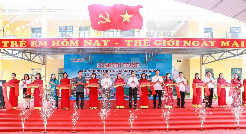 Tuyên Quang: Khánh thành công trình Trường Mầm non Kim Quan, huyện Yên Sơn do Agribank tài trợ - 2 Tuyên Quang: Khánh thành công trình Trường Mầm non Kim Quan, huyện Yên Sơn do Agribank tài trợ - 2