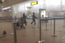 Khoảnh khắc bom nổ chói tai tại sân bay Bỉ