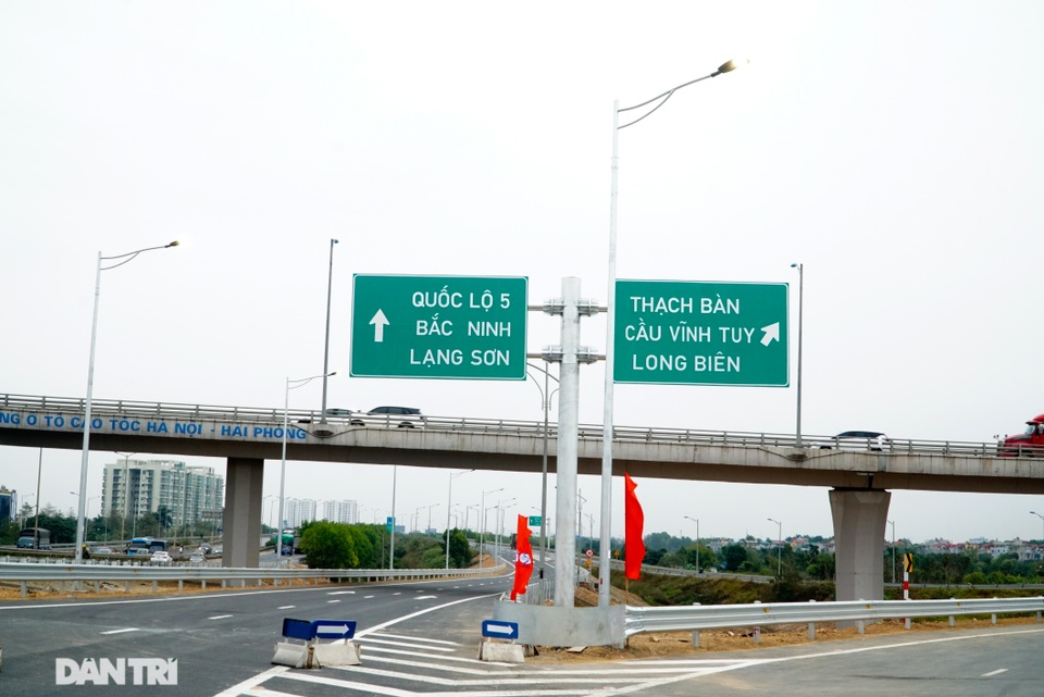 Thông xe nút giao 400 tỷ đồng nối cao tốc Hà Nội - Hải Phòng với Vành đai 3 - 10 Thông xe nút giao 400 tỷ đồng nối cao tốc Hà Nội - Hải Phòng với Vành đai 3 - 10