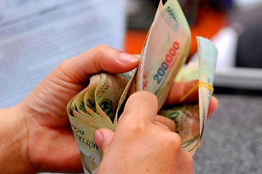 Trả lương chậm quá 15 ngày, chủ sử dụng lao động phải trả thêm tiền