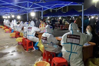 Phát hiện 4 ca Covid-19, một thành phố Trung Quốc xét nghiệm quy mô lớn