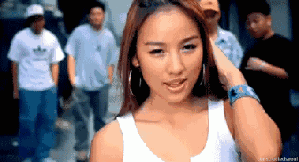 Lee Hyori: Sức hấp dẫn và đặc quyền của “tượng đài gợi cảm showbiz Hàn” - 1 Lee Hyori: Sức hấp dẫn và đặc quyền của “tượng đài gợi cảm showbiz Hàn” - 1