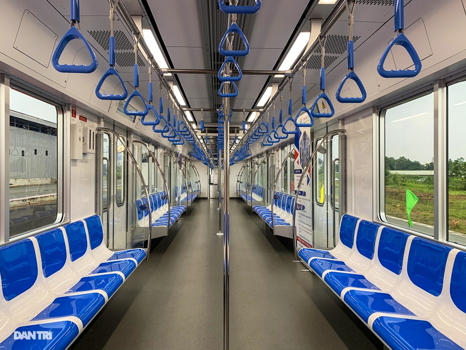 Soi thông số chi tiết đoàn tàu Metro số 1 vừa nhập về Sài Gòn - 8 Soi thông số chi tiết đoàn tàu Metro số 1 vừa nhập về Sài Gòn - 8