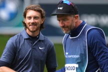 Tommy Fleetwood tạm dẫn đầu BMW PGA Championship 2022