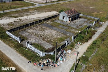 Khu tái định cư mỏ sắt lớn nhất Đông Nam Á thành nơi tập kết rác thải