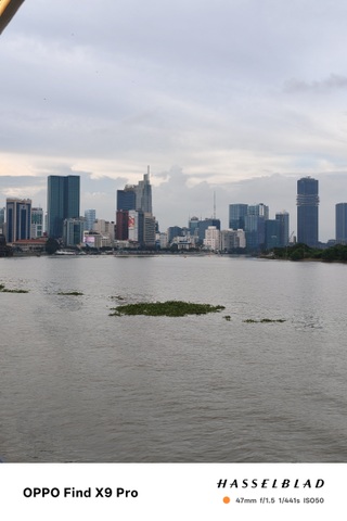 Đánh giá OPPO Find X9 Pro: Đối thủ đáng gờm của iPhone 17 Pro Max - 17 Đánh giá OPPO Find X9 Pro: Đối thủ đáng gờm của iPhone 17 Pro Max - 17