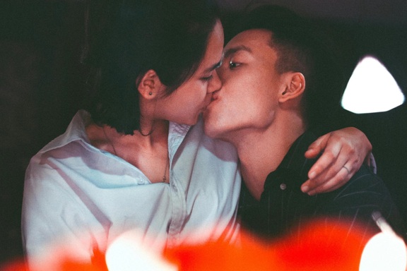 "Ngã" vào đàn ông đã có vợ 1 đêm, tôi không sao dứt ra được