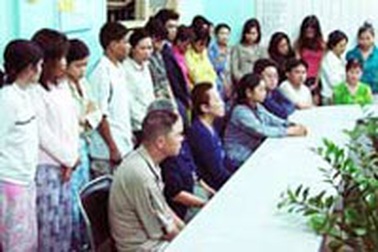 Khởi tố 12 người trong đường dây mại dâm liên quận