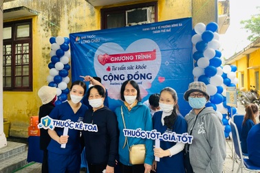 FPT Long Châu tặng một triệu ngày thuốc miễn phí đến người khó khăn