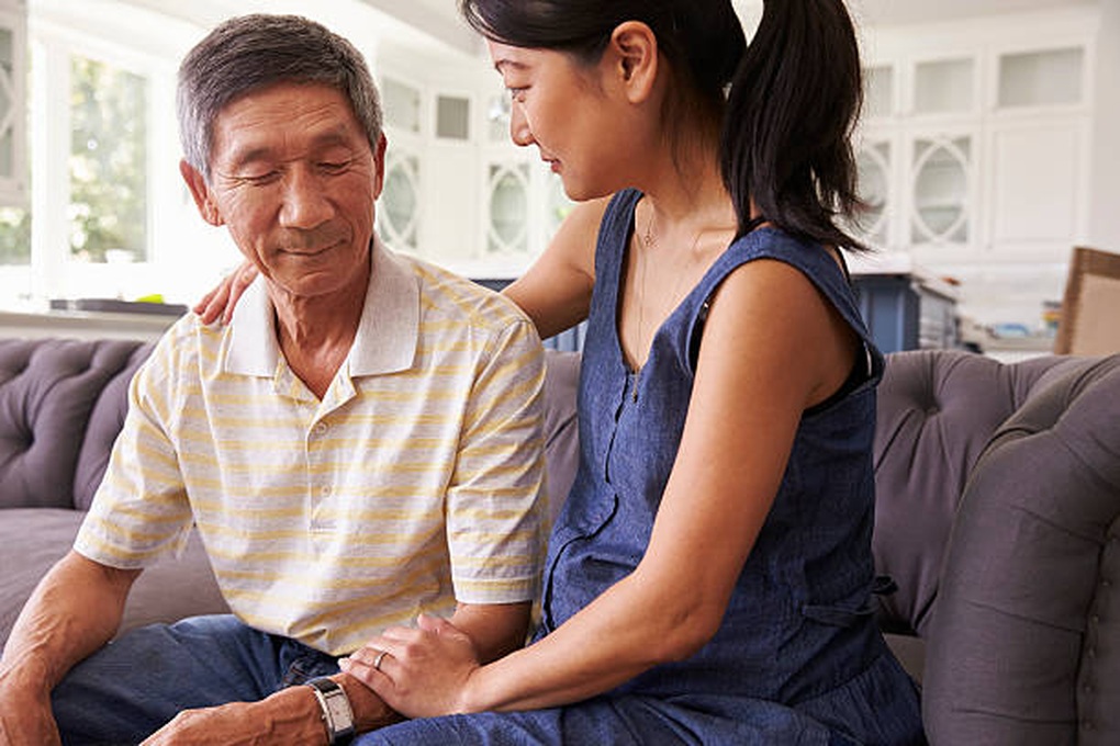 Nghe tin con gái muốn ly hôn, bố đến nhà nói một câu khiến tôi khóc nghẹn - 1 Nghe tin con gái muốn ly hôn, bố đến nhà nói một câu khiến tôi khóc nghẹn - 1