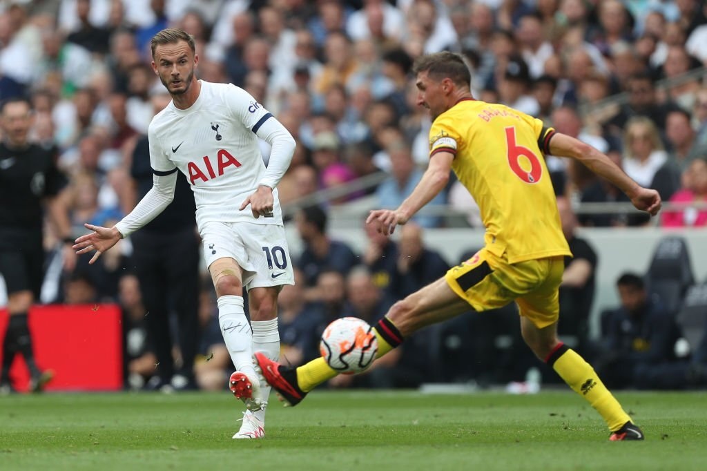 Tottenham ngược dòng kỳ lạ ở trận cầu có 16 phút bù giờ - 1