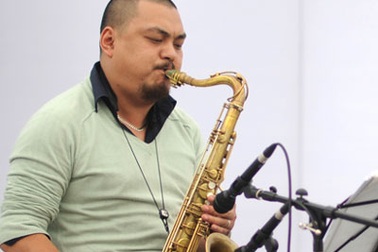 Nhạc Jazz được biểu diễn ngẫu hứng trên hè phố
