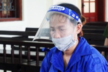 Vợ dùng chốt cửa, chày gỗ đánh chồng câm điếc đến chết