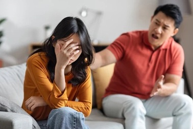 Bạn trai lao vào công ty làm điều này, tôi xấu hổ nghỉ việc ngay lập tức