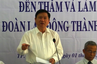 Bí thư Thăng phàn nàn bản báo cáo "ghép vào tỉnh nào cũng đúng"