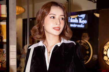 Chi Pu diện đầm thanh lịch, tóc ngắn khác lạ sau ồn ào "váy xuyên thấu"