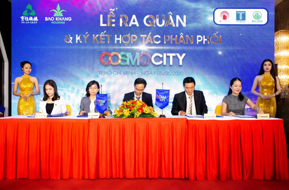 Bùng nổ sự kiện ra quân dự án căn hộ Cosmo City - 1 Bùng nổ sự kiện ra quân dự án căn hộ Cosmo City - 1