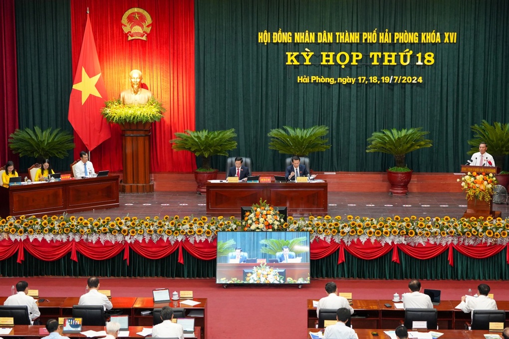 Chủ tịch Quốc hội nhắc Hải Phòng phải quyết làm để có sản phẩm cụ thể - 2 Chủ tịch Quốc hội nhắc Hải Phòng phải quyết làm để có sản phẩm cụ thể - 2