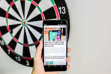 Cận cảnh HTC U11 Plus tại Việt Nam, giá gần 20 triệu đồng