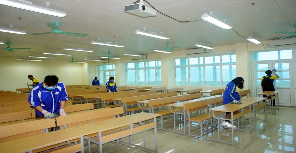 Sinh viên háo hức quay lại trường sau kỳ nghỉ kéo dài vì dịch Covid-19 - 4 Sinh viên háo hức quay lại trường sau kỳ nghỉ kéo dài vì dịch Covid-19 - 4