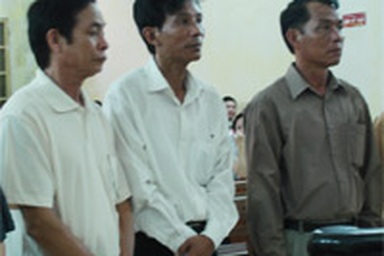 Biết sai vẫn “tặc lưỡi” làm tới để hưởng lợi