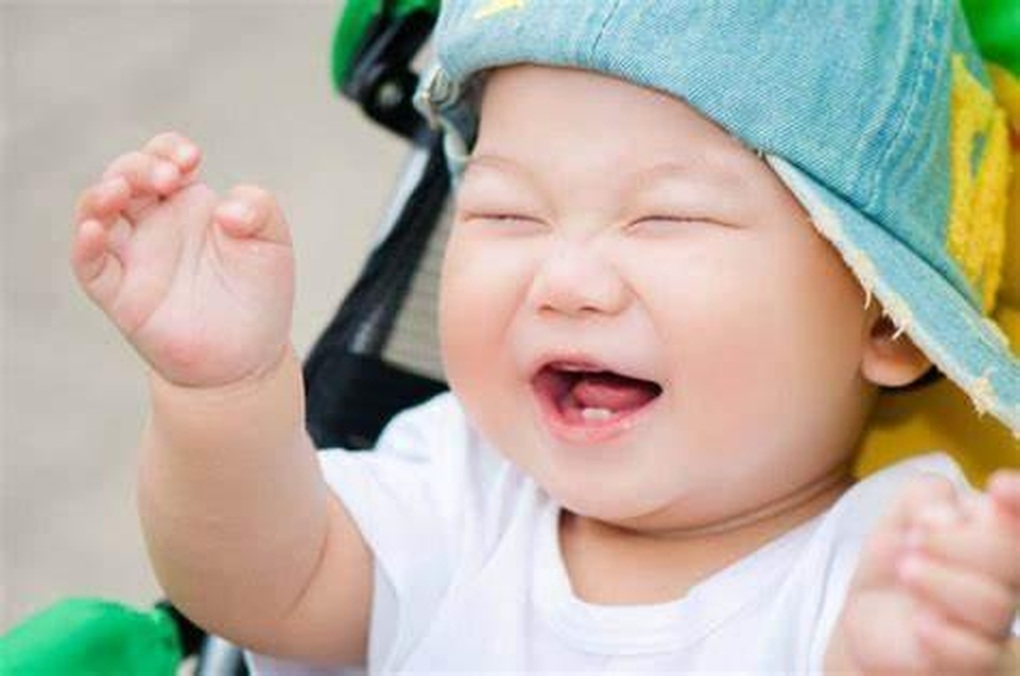 TS.BS Nguyễn Thanh Sơn chia sẻ cách chăm sóc trẻ mọc răng sữa đúng cách - 4 TS.BS Nguyễn Thanh Sơn chia sẻ cách chăm sóc trẻ mọc răng sữa đúng cách - 4