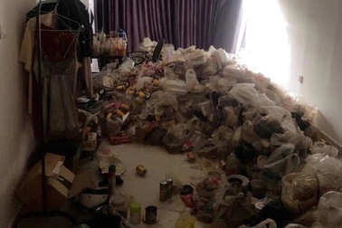 TPHCM: Chủ nhà sốc khi căn hộ cao cấp thành “núi rác” sau 6 tháng cho thuê