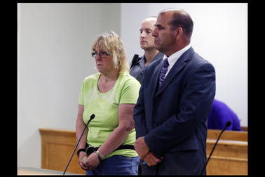 Mỹ: Nữ nhân viên nhà tù âm mưu cùng 2 kẻ vượt ngục giết chồng