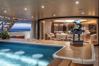 Tự cách ly trên siêu du thuyền đẹp như mơ của tỷ phú Nga
