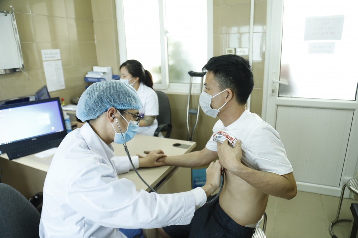 Ung thư phổi: Những dấu hiệu cảnh báo bạn cần biết - 1 Ung thư phổi: Những dấu hiệu cảnh báo bạn cần biết - 1