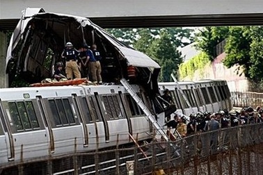 Những bất thường trong vụ đâm tàu điện ngầm Mỹ