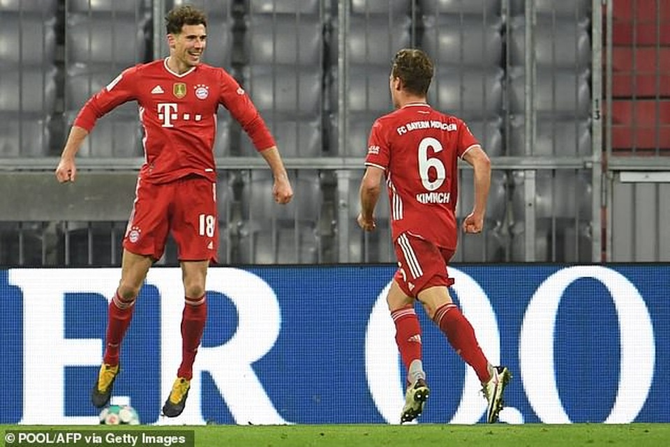 Lewandowski lập hat-trick, Bayern Munich ngược dòng đánh bại Dortmund - 6 Lewandowski lập hat-trick, Bayern Munich ngược dòng đánh bại Dortmund - 6
