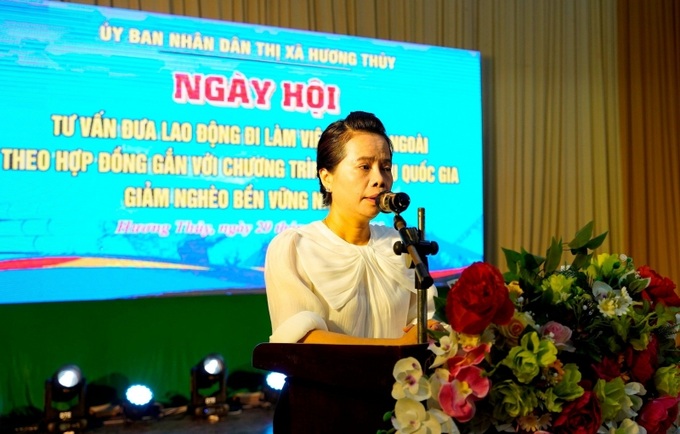 Lãnh đạo thị xã Hương Thủy phát biểu khai mạc Ngày hội