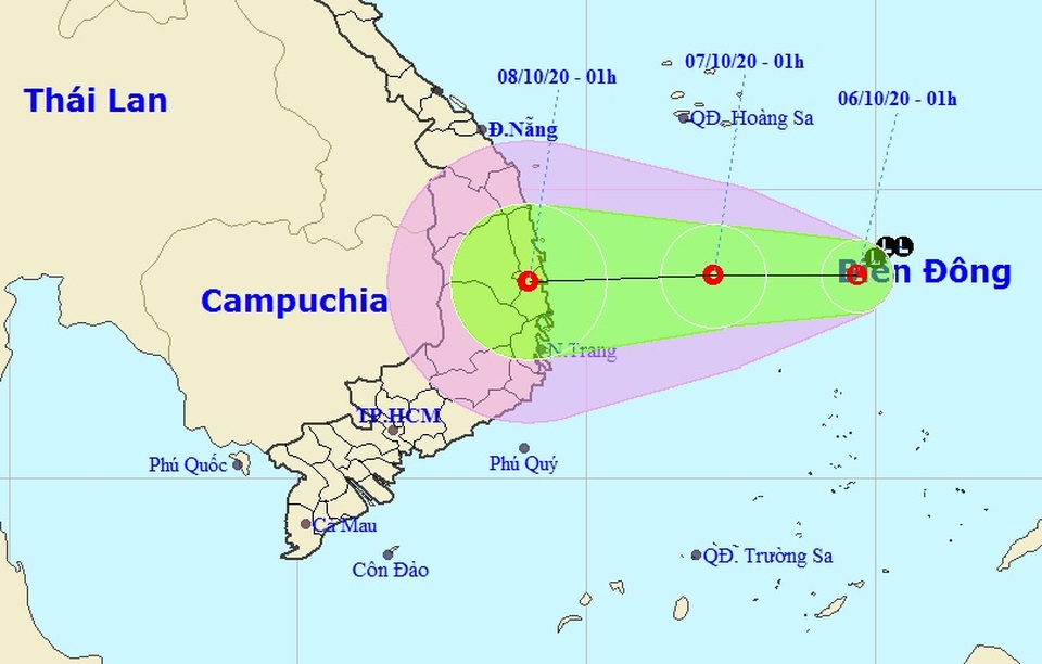 Vùng áp thấp trên Biển Đông mạnh lên, Trung Bộ mưa rất to - 1 Vùng áp thấp trên Biển Đông mạnh lên, Trung Bộ mưa rất to - 1