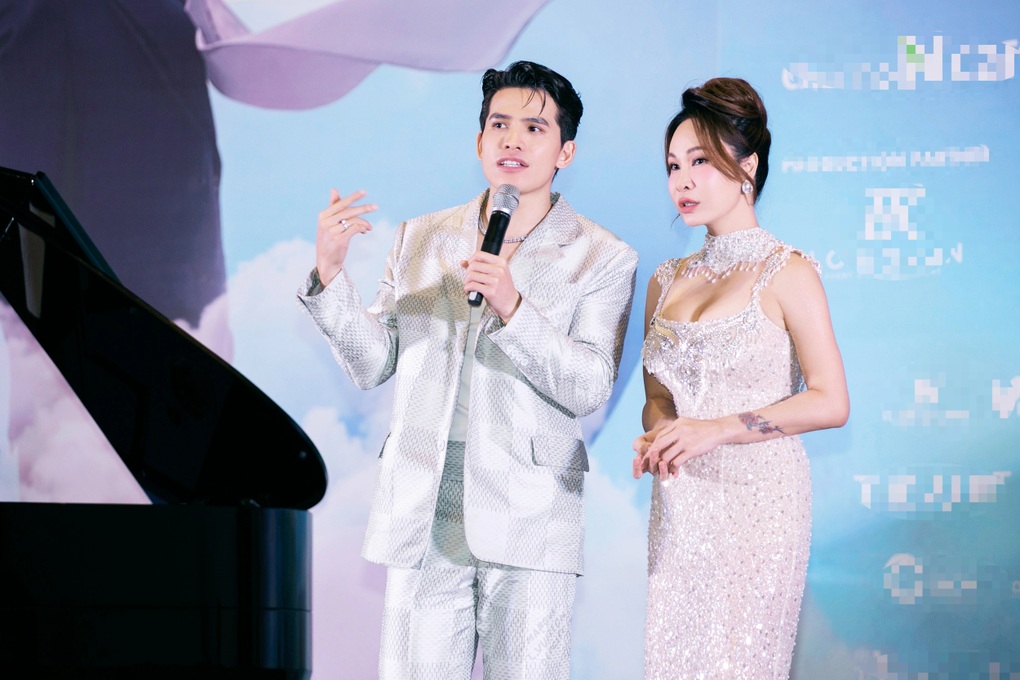 Quốc Thiên mời Bằng Kiều, Uyên Linh hát trong live concert 20 năm - 1 Quốc Thiên mời Bằng Kiều, Uyên Linh hát trong live concert 20 năm - 1