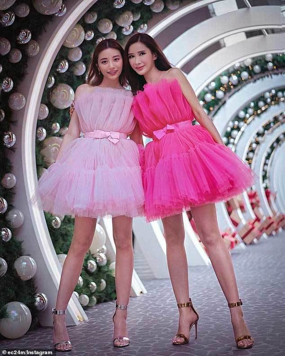 Ngắm cặp mẹ con như chị em sinh đôi - 1 Ngắm cặp mẹ con như chị em sinh đôi - 1