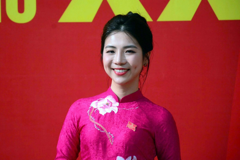 Thanh Hóa nói về tiêu chuẩn chính trị của nữ Tỉnh ủy viên trẻ nhất - 2 Thanh Hóa nói về tiêu chuẩn chính trị của nữ Tỉnh ủy viên trẻ nhất - 2