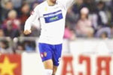 Milito vùi dập Real