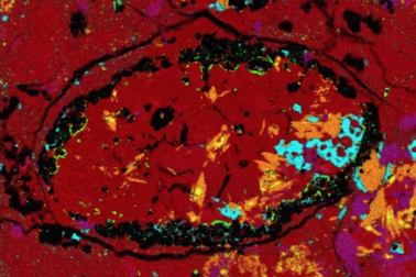 Một tiểu hành tinh bí ẩn đang "ẩn nấp" trong Hệ Mặt trời?