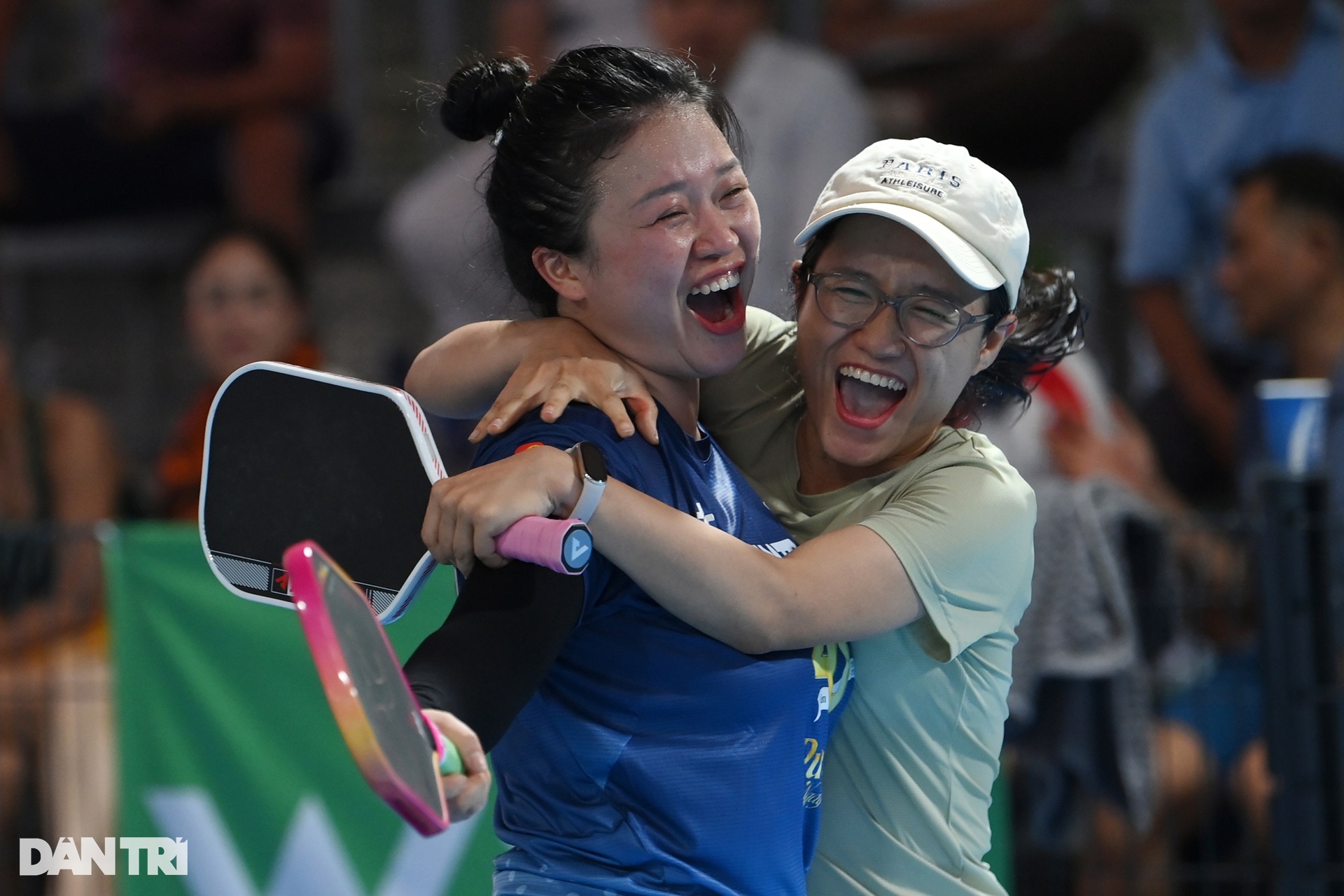 Cảm xúc ăn mừng thăng hoa, đôi công kịch tính trong giải pickleball Dân trí - 2