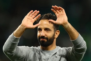 HLV Ruben Amorim nói về lối chơi của Man Utd, CĐV khen ngút trời