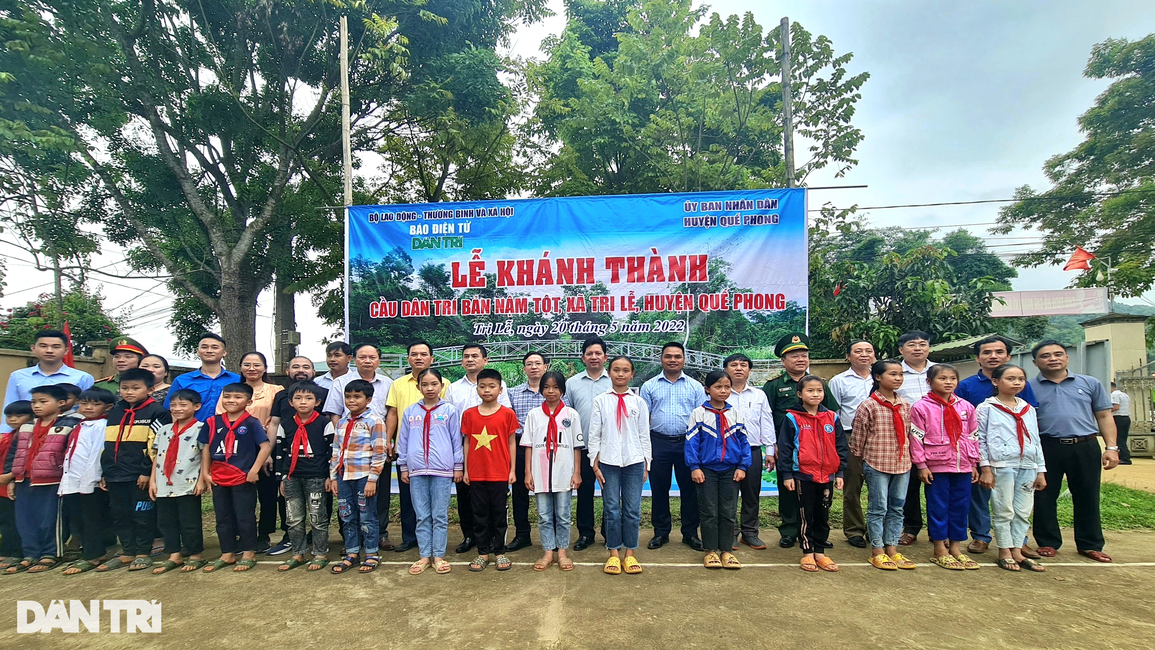 Khánh thành cầu Dân trí ở thung lũng khó khăn bậc nhất biên giới Việt - Lào - 14 Khánh thành cầu Dân trí ở thung lũng khó khăn bậc nhất biên giới Việt - Lào - 14