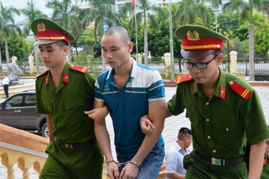 “Yêu râu xanh” hiếp dâm bé gái hơn 9 tuổi dị tật lĩnh 20 năm tù