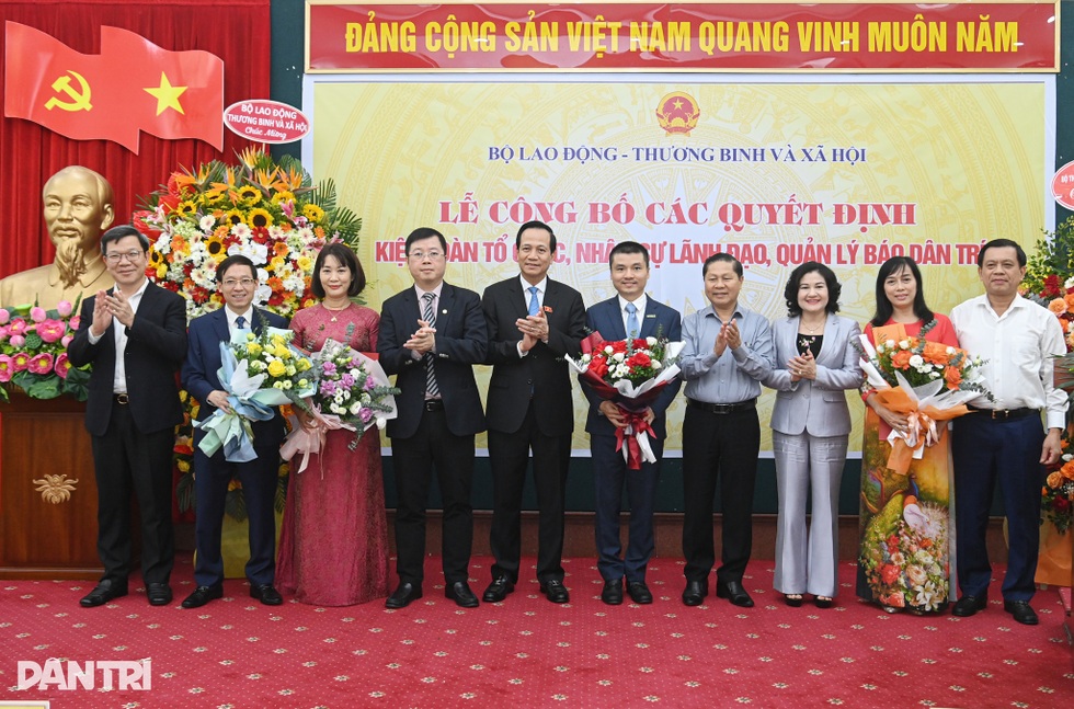Báo Dân trí phải hướng tới 3 mục tiêu: Dân sinh, dân trí và dân tình - 1 Báo Dân trí phải hướng tới 3 mục tiêu: Dân sinh, dân trí và dân tình - 1