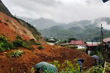 Đề xuất di dời khẩn cấp 5.000 hộ dân miền núi